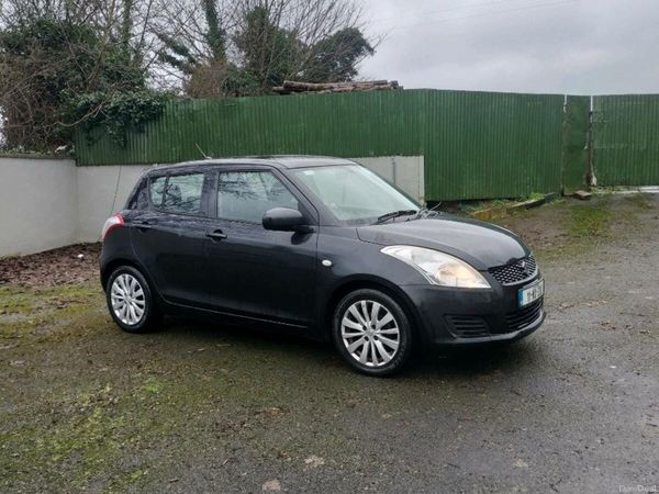 Suzuki Swift Hatchback, Petrol, 2011, Black
