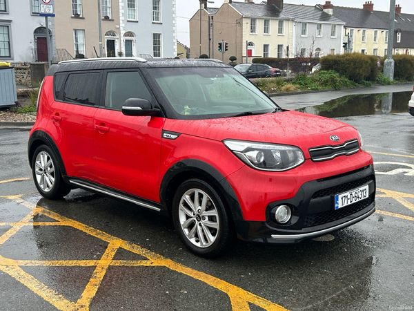 Kia Soul Hatchback, Petrol, 2017, Red