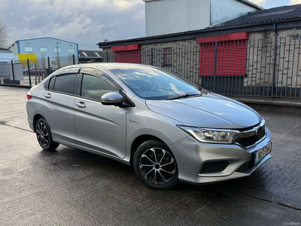 Honda Grace Saloon, Petrol Hybrid, 2018, Grey
