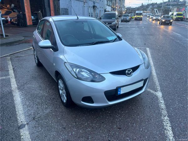Mazda Mazda2 Hatchback, Petrol, 2011, Silver