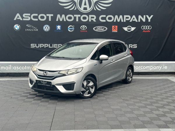 Honda Fit Hatchback, Petrol Hybrid, 2014, Silver