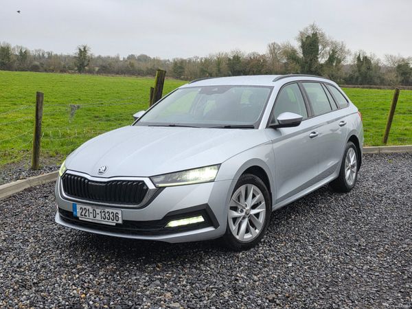 Skoda Octavia Estate, Diesel, 2022, Grey