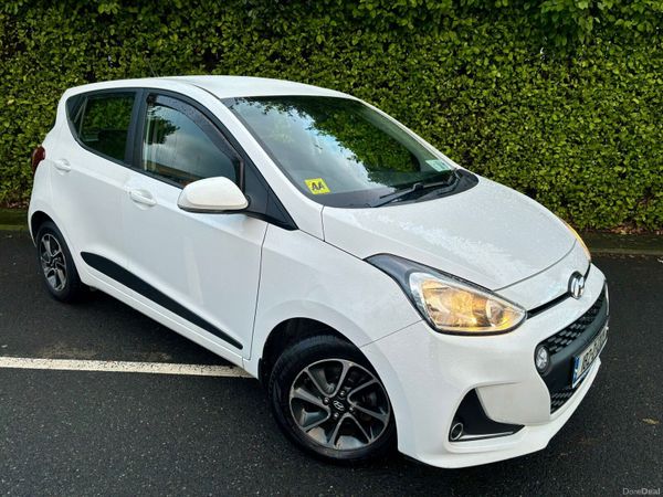 Hyundai i10 Hatchback, Petrol, 2018, White