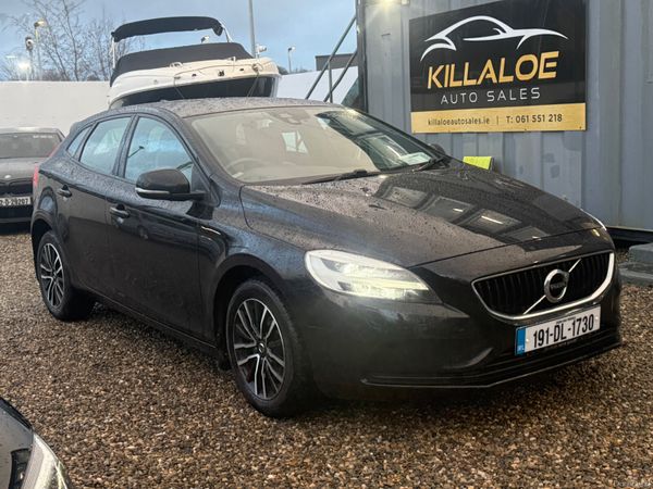 Volvo V40 Estate, Diesel, 2019, Black