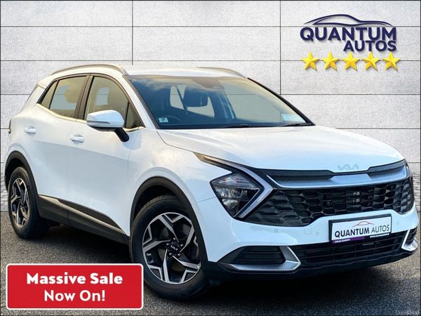 Kia Sportage MPV, Diesel, 2022, White