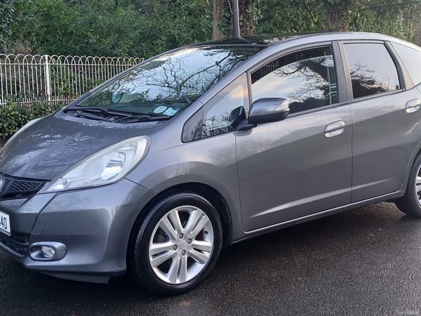 Honda Jazz Hatchback, Petrol, 2012, Grey
