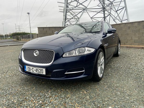 Jaguar XJ Saloon, Diesel, 2013, Blue