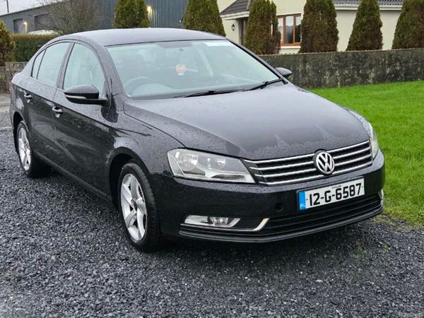 Volkswagen Passat Saloon, Diesel, 2012, Black