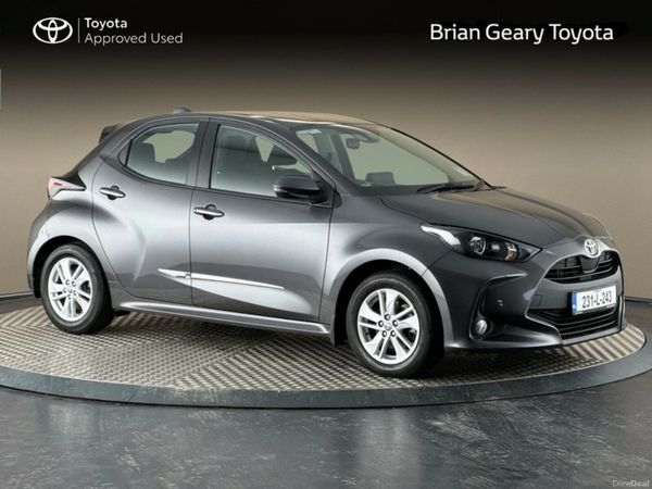 Toyota Yaris Hatchback, Petrol Hybrid, 2023, Grey
