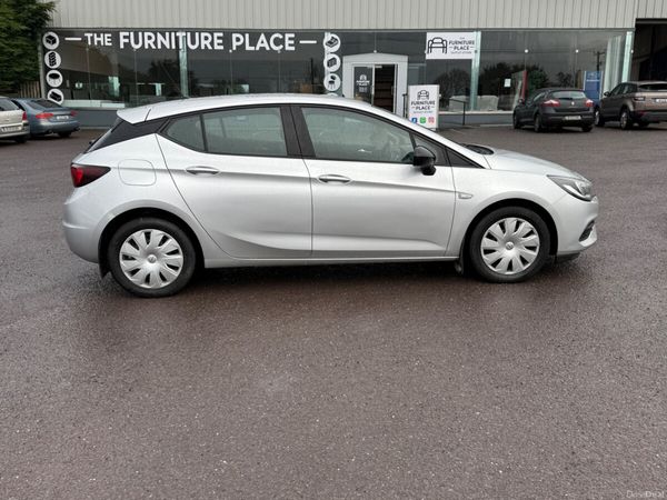 Opel Astra Hatchback, Diesel, 2021, Grey
