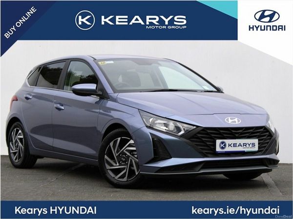Hyundai i20 Hatchback, Petrol, 2024, Blue