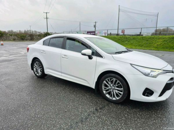 Toyota Avensis Saloon, Diesel, 2016, White
