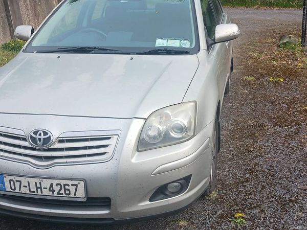Toyota Avensis Saloon, Petrol, 2007, Silver
