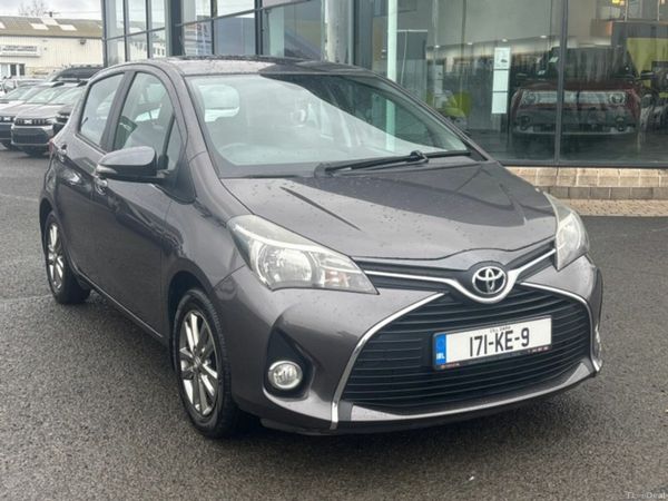 Toyota Yaris Hatchback, Petrol, 2017, Grey