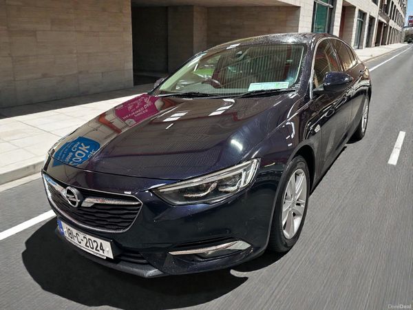 Opel Insignia Hatchback, Diesel, 2018, Blue