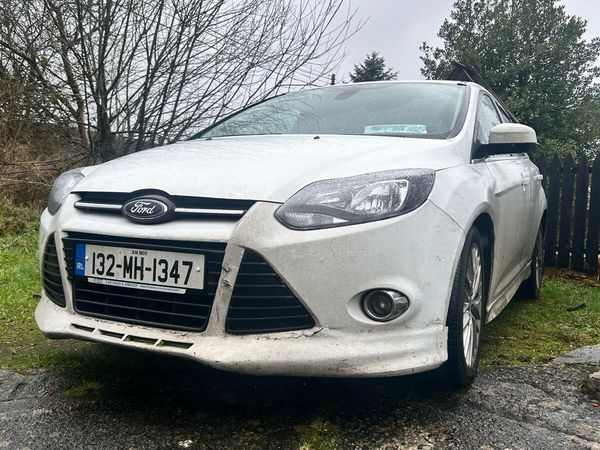 Ford Focus Hatchback, Diesel, 2013, White