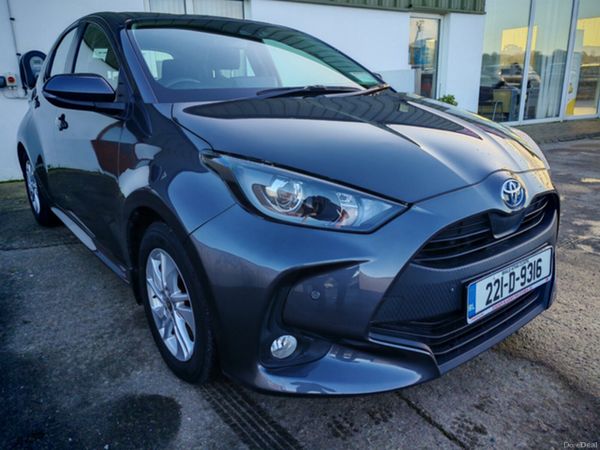 Toyota Yaris Hatchback, Petrol Hybrid, 2022, Grey