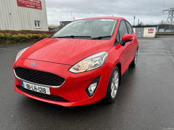 Ford Fiesta Hatchback, Petrol, 2018, Red