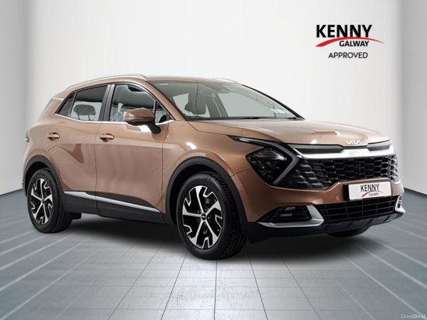 Kia Sportage MPV, Diesel, 2022, Brown