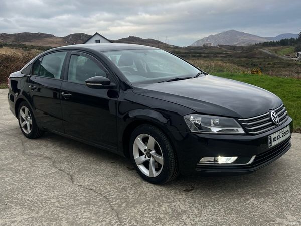 Volkswagen Passat Saloon, Diesel, 2012, Black