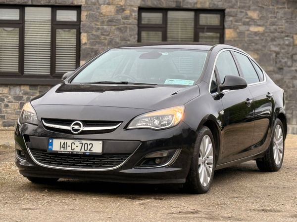 Opel Astra Saloon, Diesel, 2014, Black