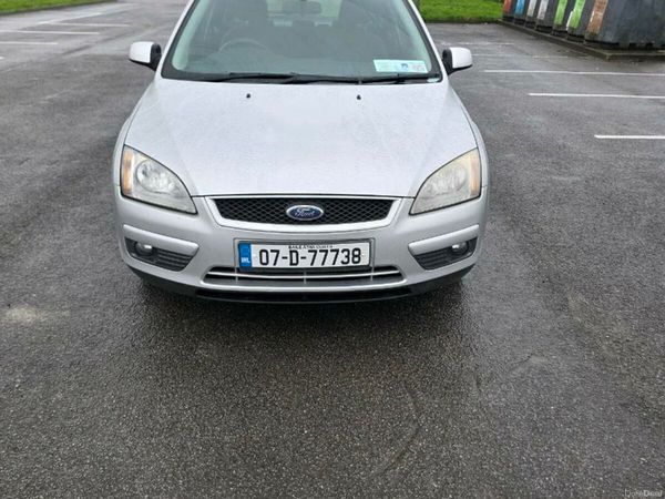 Ford Focus Hatchback, Petrol, 2007, Silver