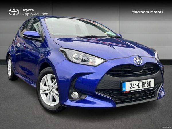 Toyota Yaris Hatchback, Petrol Hybrid, 2024, Blue