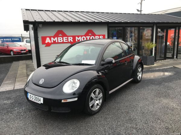 Volkswagen Beetle Hatchback, Petrol, 2010, Black