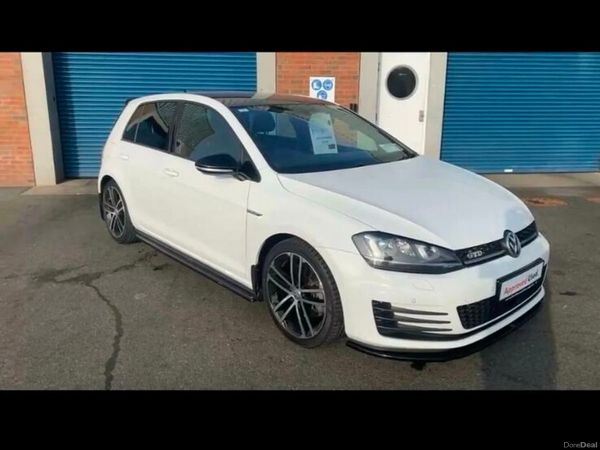 Volkswagen Golf Hatchback, Diesel, 2017, White
