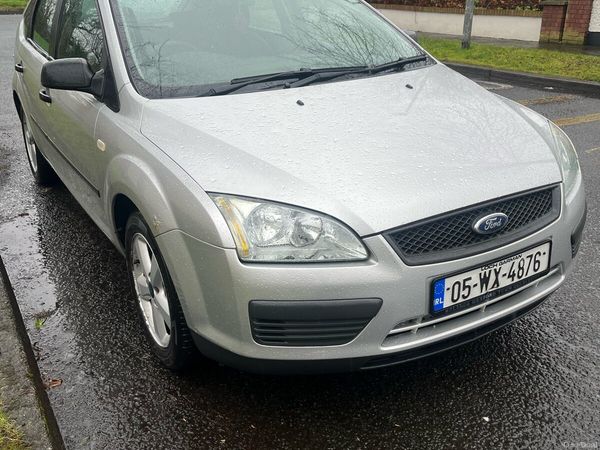 Ford Focus Hatchback, Petrol, 2005, Silver