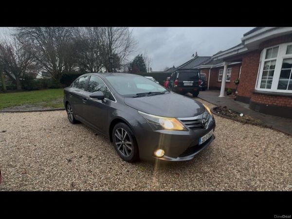 Toyota Avensis Saloon, Diesel, 2013, Grey