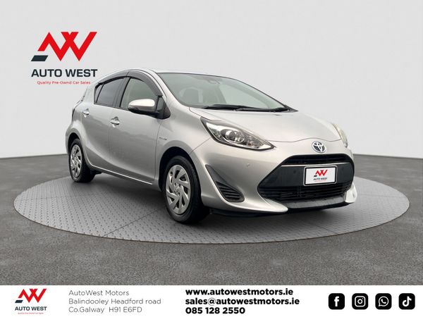 Toyota Aqua Hatchback, Petrol Hybrid, 2018, Silver