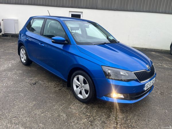Skoda Fabia Hatchback, Petrol, 2016, Blue