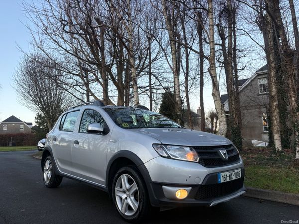 Dacia Sandero Stepway Hatchback, Diesel, 2016, Silver