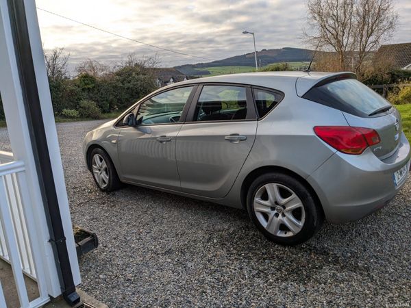 Opel Astra MPV, Diesel, 2012, Silver