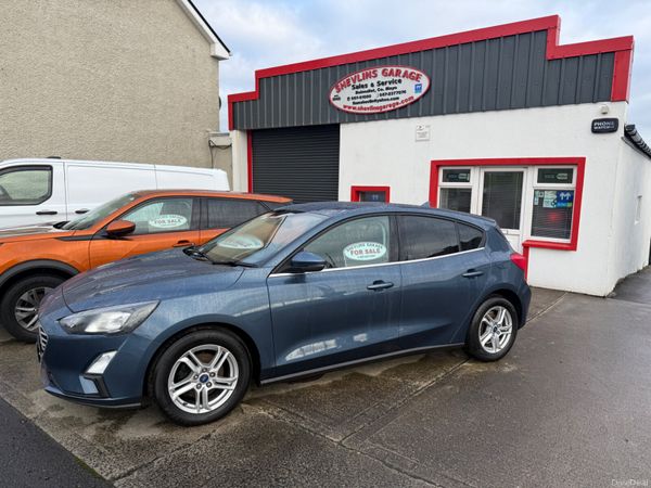 Ford Focus Hatchback, Diesel, 2021, Blue