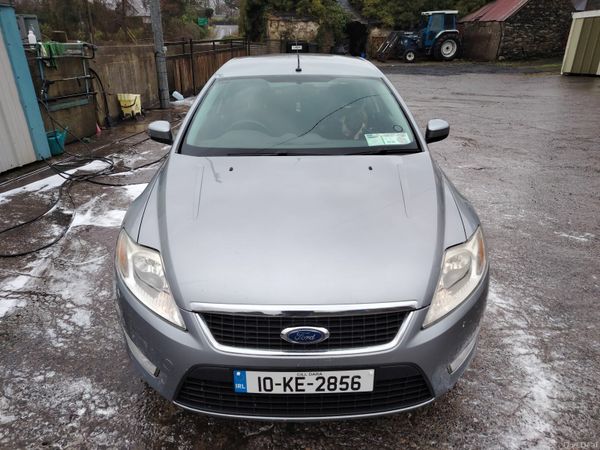 Ford Mondeo Saloon, Diesel, 2010, Silver