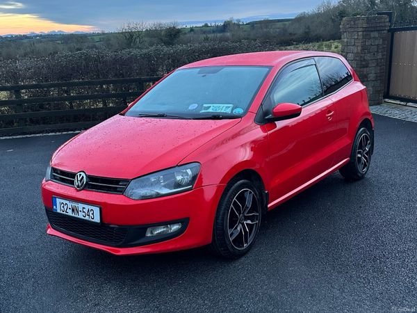 Volkswagen Polo Hatchback, Petrol, 2013, Red