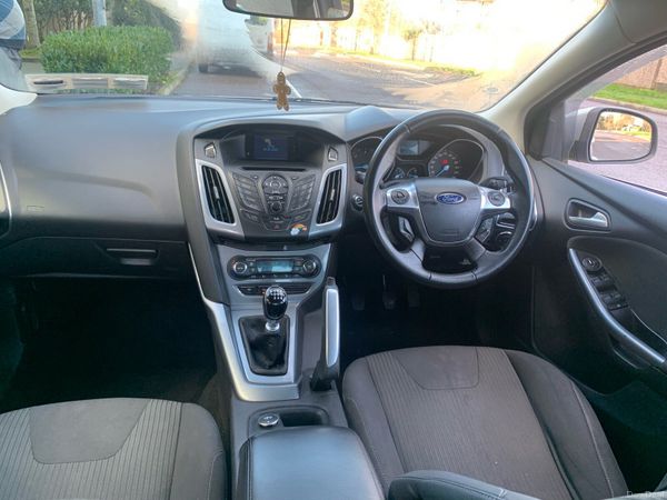 Ford Focus Saloon, Diesel, 2012, Silver