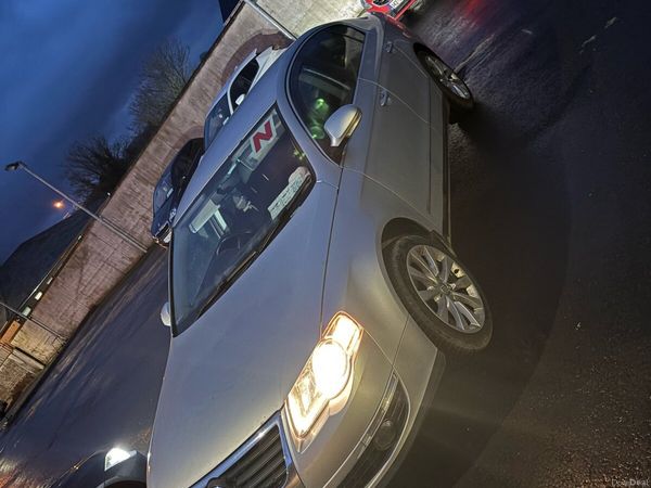 Volkswagen Passat Saloon, Diesel, 2009, Silver