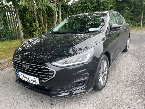 Ford Focus Hatchback, Petrol, 2023, Black