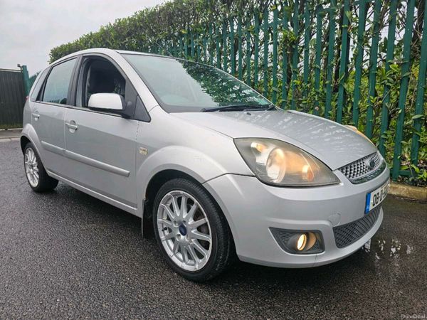 Ford Fiesta Hatchback, Petrol, 2008, Silver