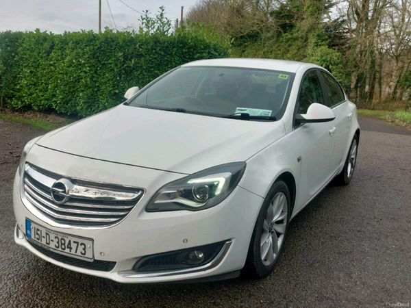 Opel Insignia Saloon, Diesel, 2015, White