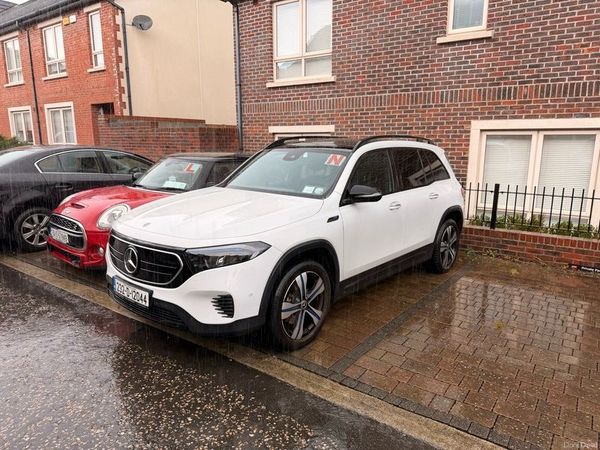 Mercedes-Benz EQB Estate/Jeep, Electric, 2023, White