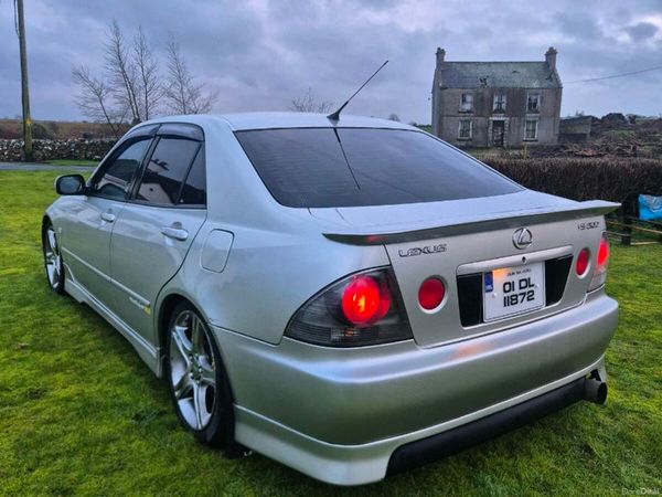 Lexus IS Saloon, Petrol, 2001, Silver