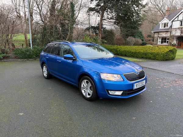 Skoda Octavia Estate, Petrol, 2016, Blue