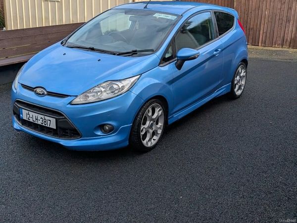 Ford Fiesta Hatchback, Petrol, 2012, Blue