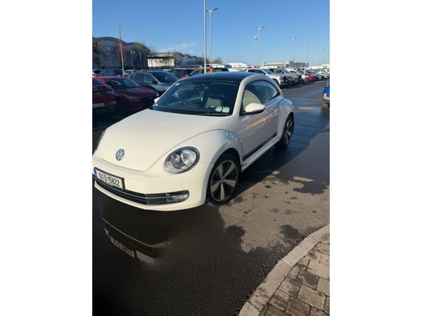 Volkswagen Beetle Hatchback, Diesel, 2016, White