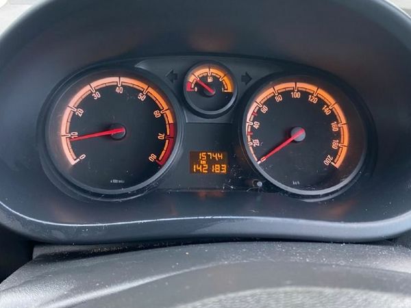 Opel Corsa Hatchback, Petrol, 2009, Silver