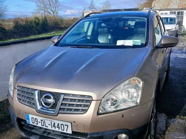 Nissan Qashqai Hatchback, Diesel, 2009, Beige